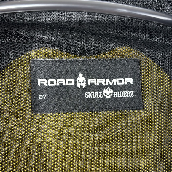 Road Armor by Skull Riders CE Level 1 Armor Pads Motorcycle Safety Shirt Jacket - Picture 9 of 13